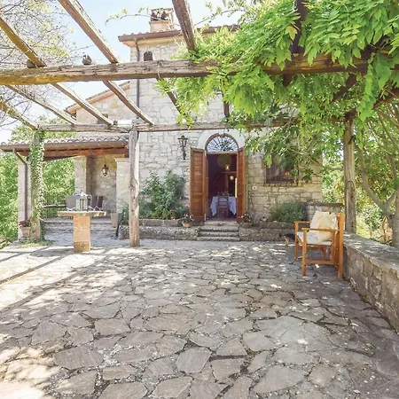 Awesome In With 4 Bedrooms And Wifi