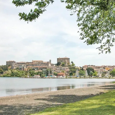 Awesome In With 4 Bedrooms And Wifi Casa de Férias Izzalini